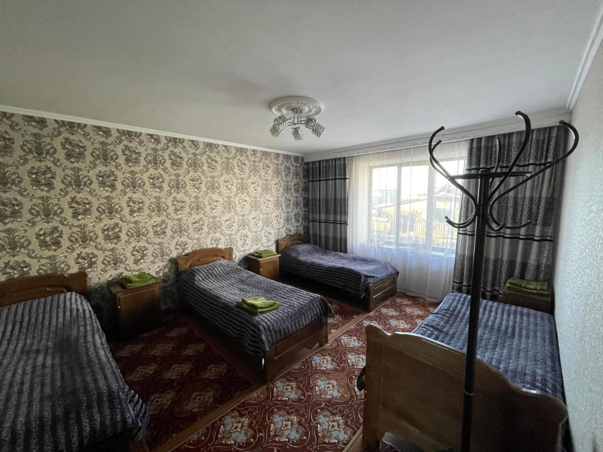 Guest House Eles Karakol Exterior photo