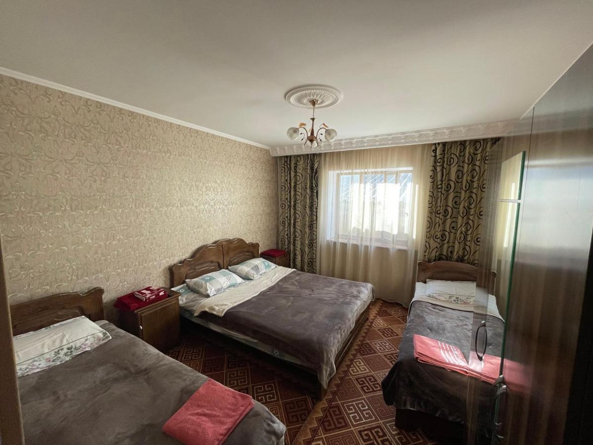 Guest House Eles Karakol Exterior photo